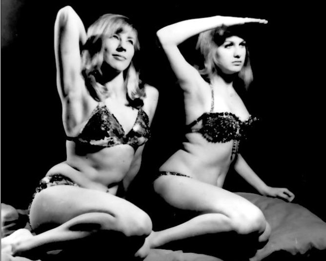 Lynette Whillier & Jan Carmody  pose for Mermaid Sculpture
